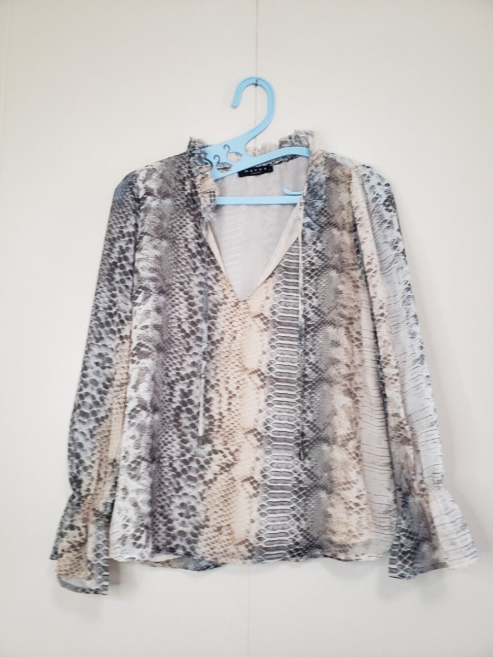 Maven West Womens S Blouse Snakeskin Print Ruffle Deep V Chiffon Career Office